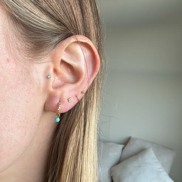 marley and me Jewelry - Delicate dainty turquoise and gold hoops hoop earrings